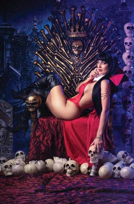 Giant Sized Savage Tales (One Shot) Cover H 1:10 Ivy Cosplay Vampirella Full Art Variant (NM)