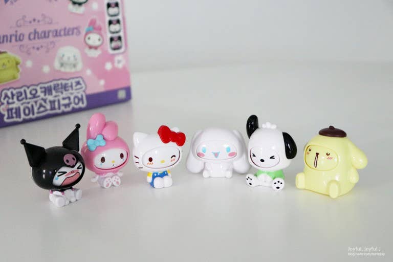 Sanrio Face Off Collectable Blind Box (1 Blind Box)
