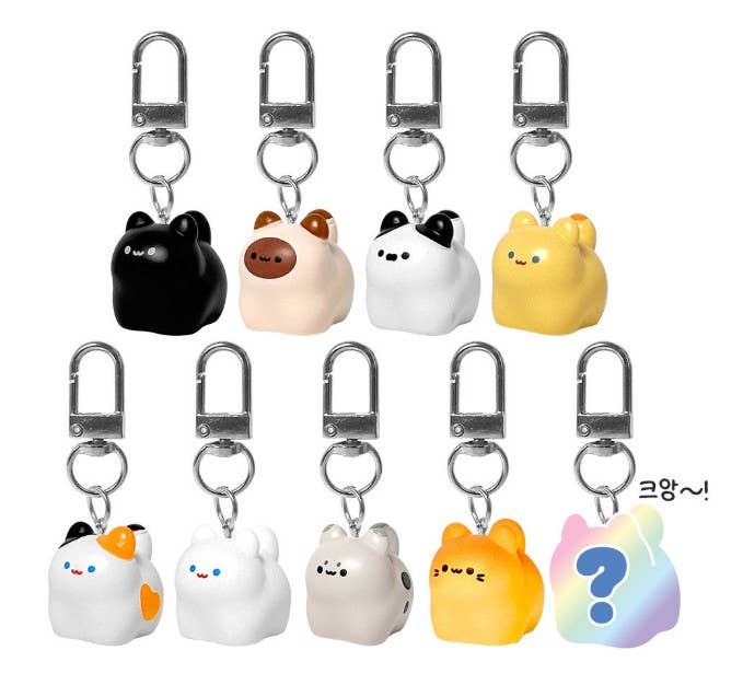 Kawaii Bread Cat Keychain – Mystery Blind Box (1 Box)