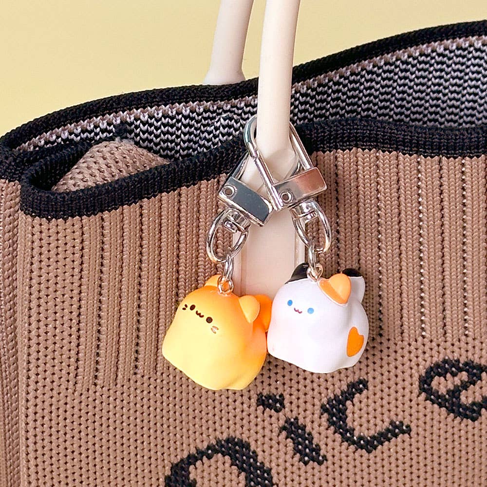 Kawaii Bread Cat Keychain – Mystery Blind Box (1 Box)