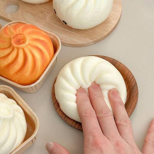 Find the Grilled Dumpling! Figure Random Squishy Fidget (1 Box)